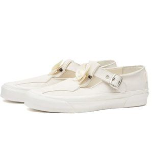 GOODFIGHT X VAULT BY VANS OG STYLE 93 LX WHITE - brand new in-box